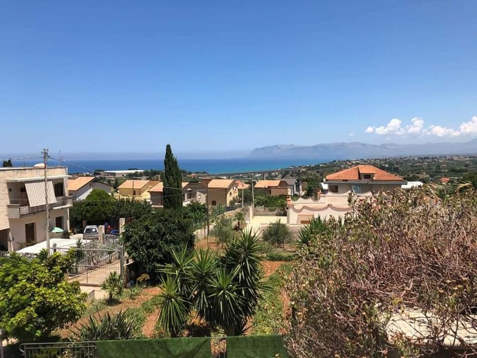 Appartamento In Villa Vita Castellammare del Golfo Exterior foto